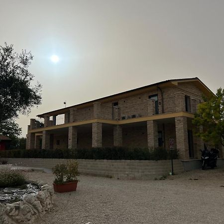 Ll Crinale Village Colli del Tronto Luaran gambar