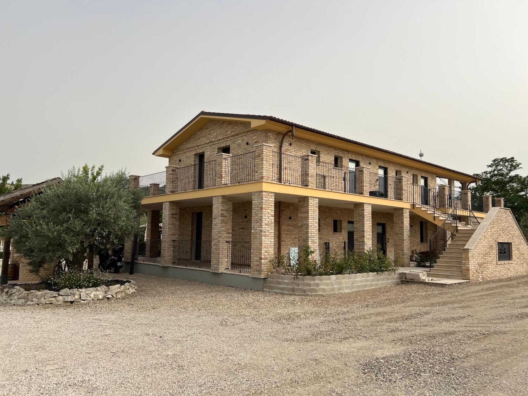 Ll Crinale Village Colli del Tronto Luaran gambar