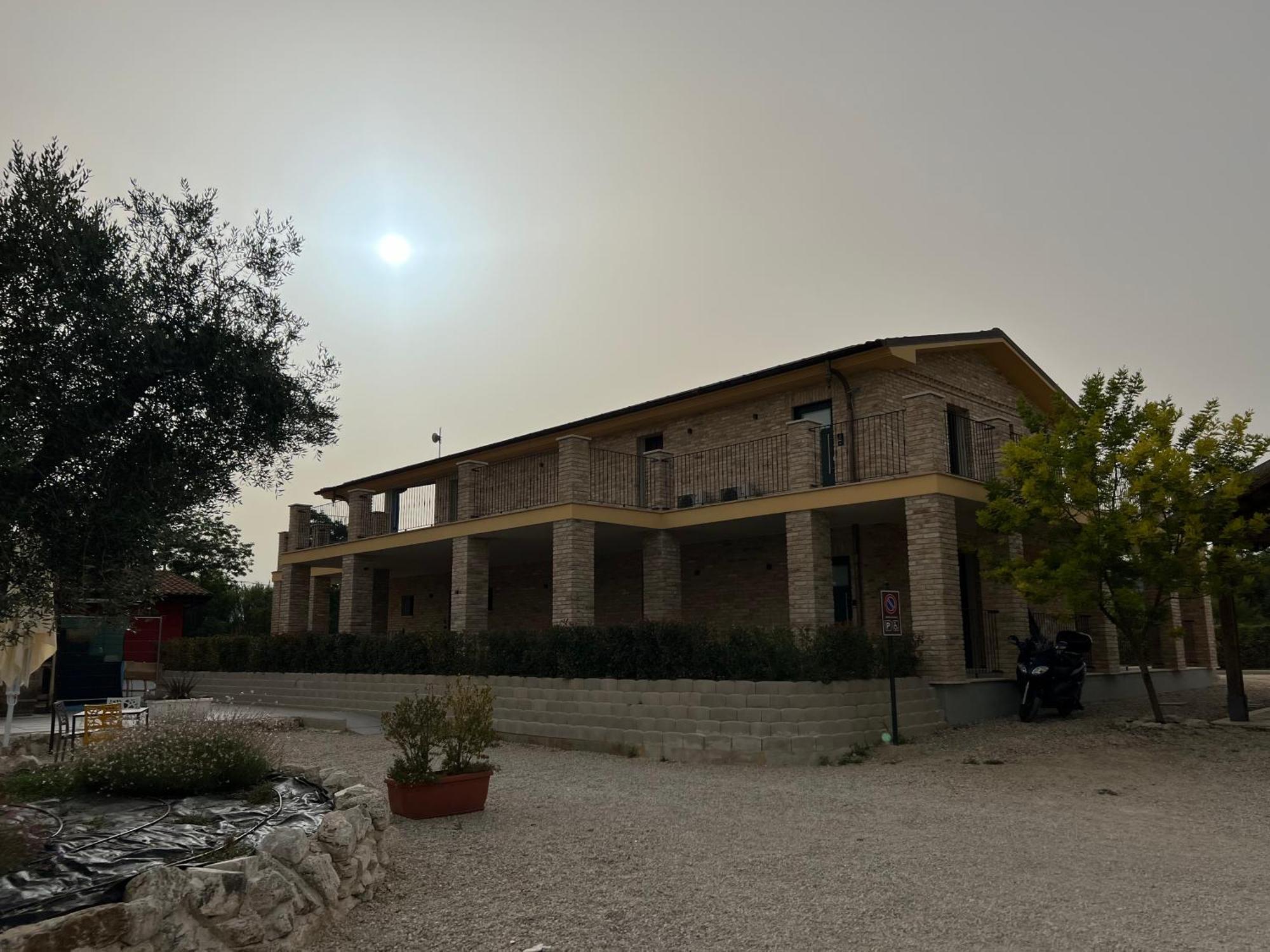 Ll Crinale Village Colli del Tronto Luaran gambar
