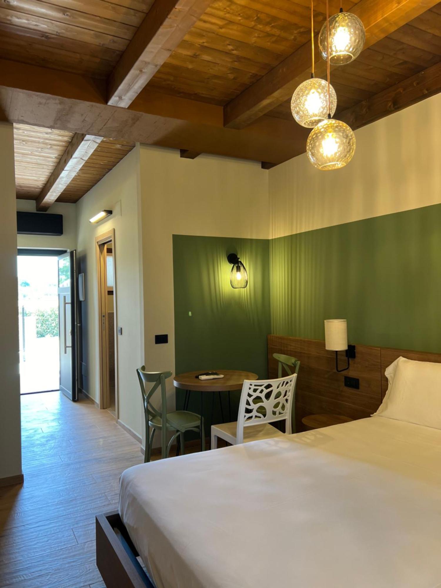 Ll Crinale Village Colli del Tronto Luaran gambar